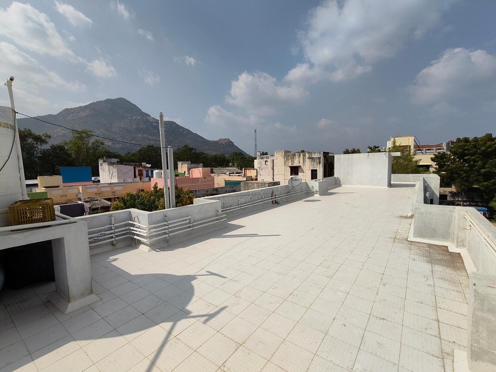 Nivas Hill View Homestay Tiruvannamalai Bagian luar foto